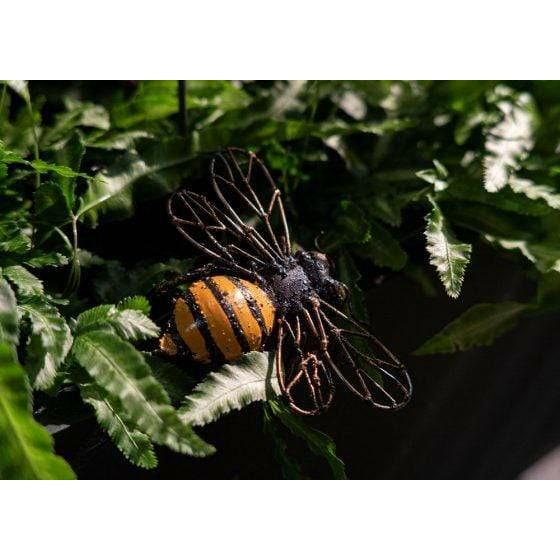 Arrosoir & Persil Abeille PM - Insecte décoratif en métal recyclé 19050