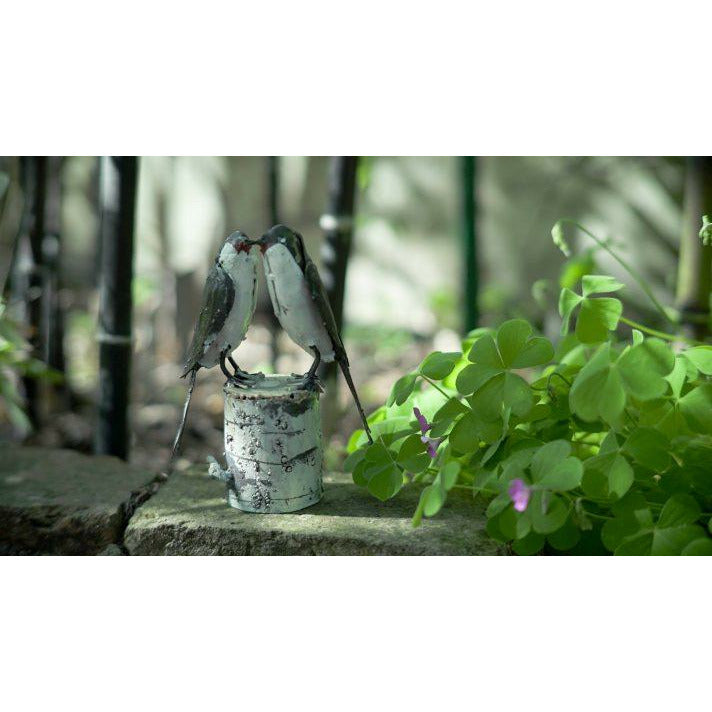 Arrosoir & Persil Hirondelle – Couple - Oiseau décoratif en métal recyclé 11213