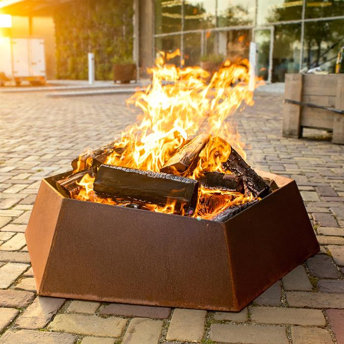Brasero hexagonal Prisme en acier corten - 115 x 100 cm - Aquigarden