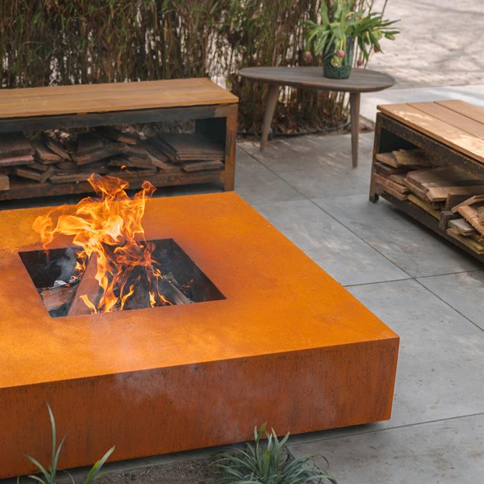 Table-brasero Ardent carrée en acier corten - 120 x 120 cm - Aquigarden