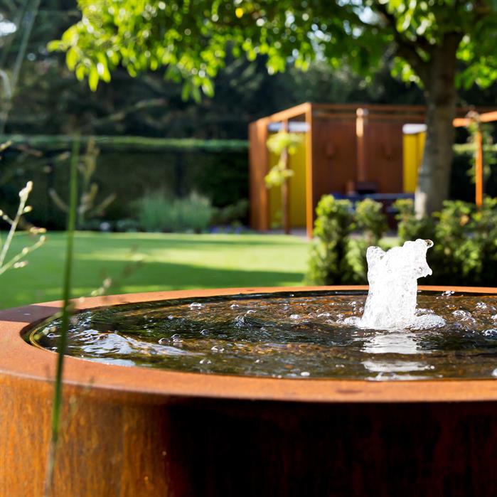 Table d'eau ronde Lagune en acier corten - Aquigarden